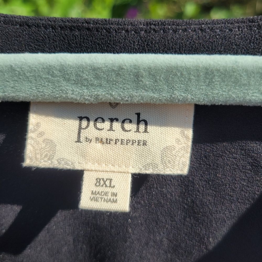 Black 1/4 Zip Top‎ - Picture 7 of 10